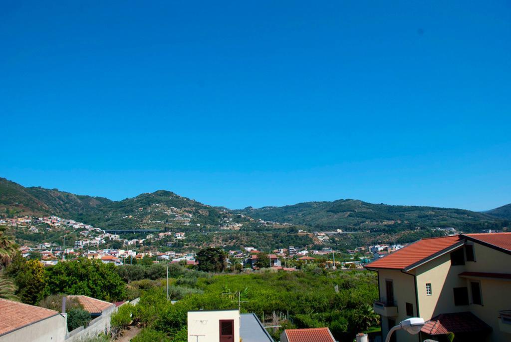 In Riva Al Mare B&B Capo d'Orlando Phòng bức ảnh